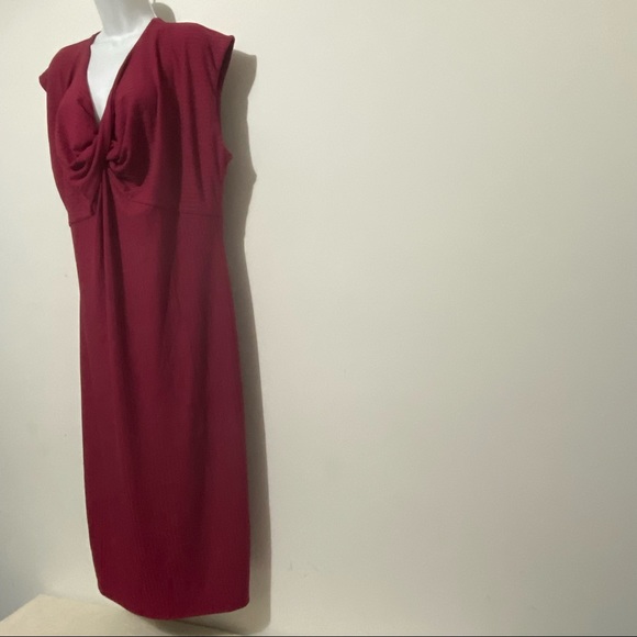 Lane Bryant Cap-Sleeve Twist-Neck Bodycon Wine Dress Size 22/24 - Picture 4 of 14